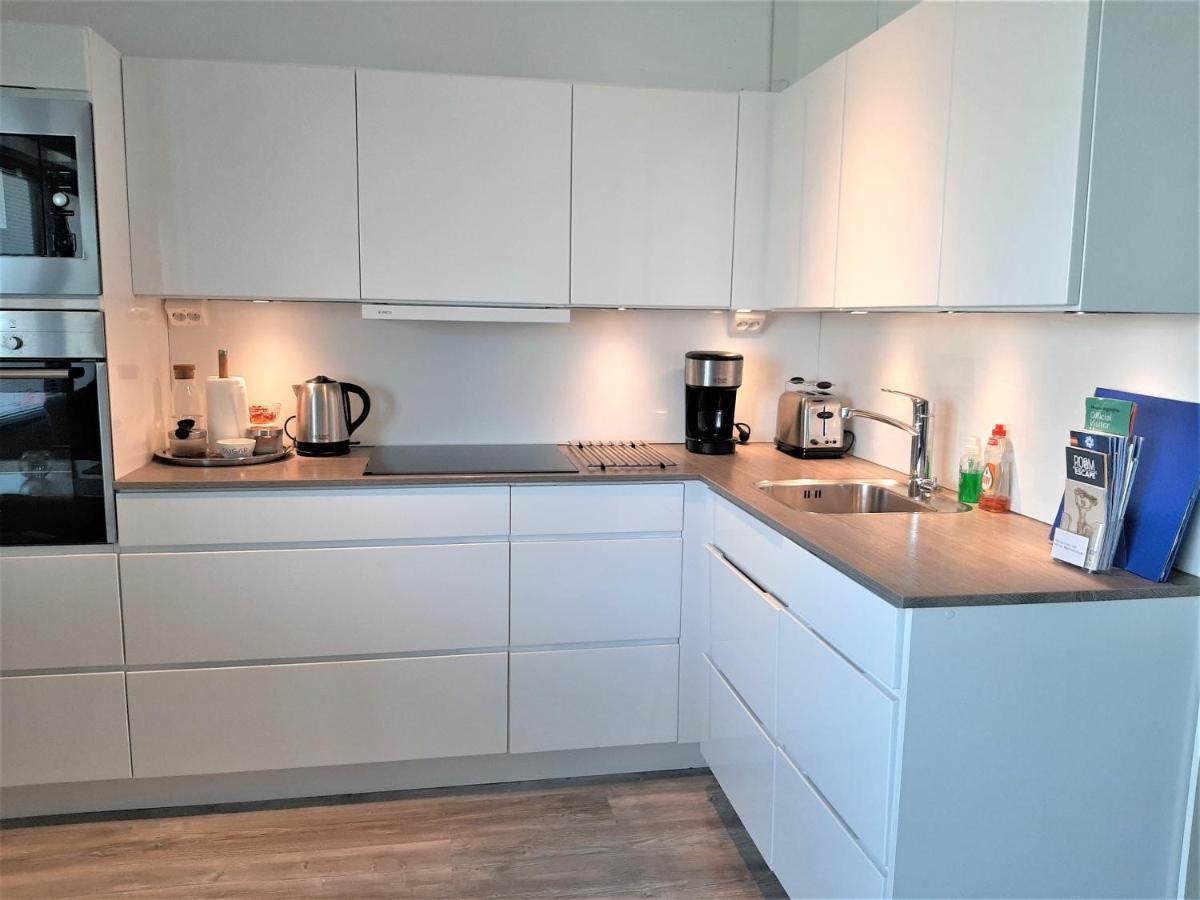 Seaside Downtown Apartment With Private Parking Helsinki Exterior foto